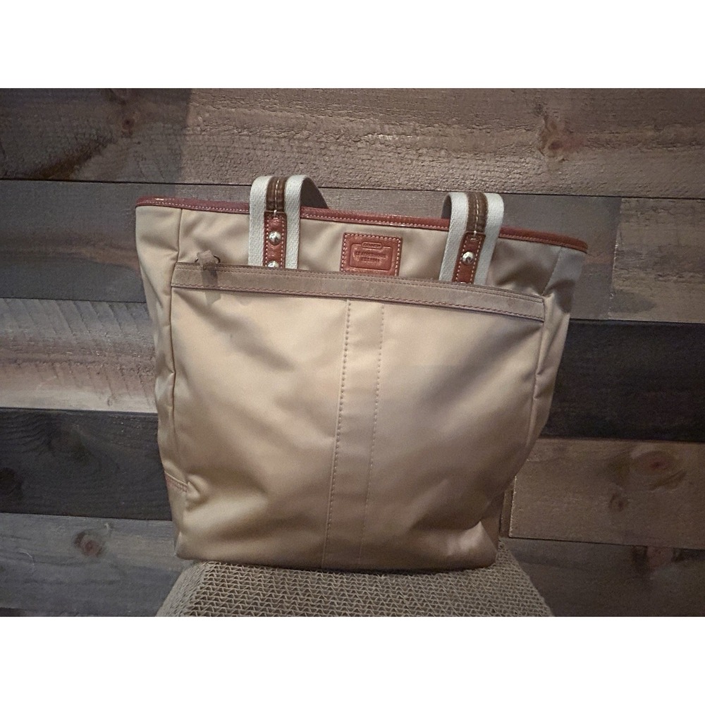 Y2k Coach Hampton Vintage Nylon Tan and Cream Women's Tote Bag